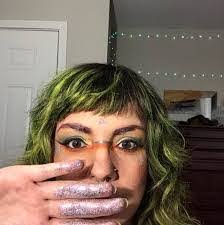 Amanda Hysell's Instagram, Twitter & Facebook