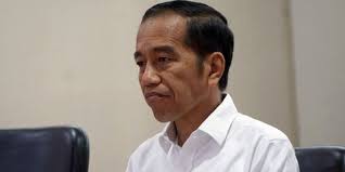 Surat terbuka minta jokowi mundur, inilah sosok ruslan buton. Andai Jokowi Mundur Atau Dimundurkan