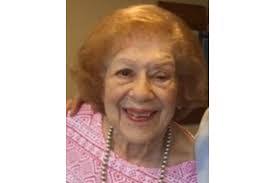 Beverly Beckwith's Instagram, Twitter & Facebook