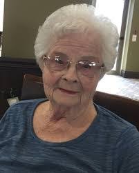 Renate Davis's Instagram, Twitter & Facebook