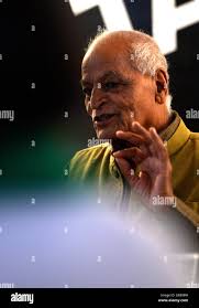 Satish hi-res stock photography and images