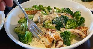 How many carbs are in olive garden salad. You Can Eat Keto At Olive Garden Here S How Hip2keto