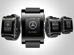 Pebble Watch 1ere Montre Connectee Pour Mercedes Benz Maxitendance