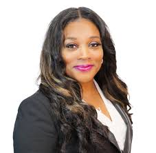 Crystal Counts's Instagram, Twitter & Facebook