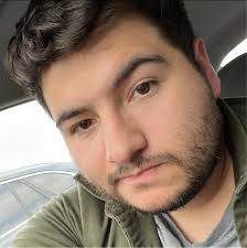 Do I really need a videographer?? It's a little pricey 😪