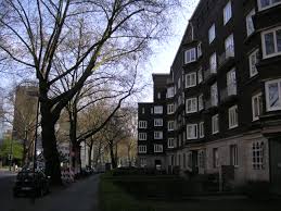 64 m² wohnfläche verteilen sich auf die diele, das badezimmer mit wanne, zwei schlafräume, das wo. Dusseldorf Golzheim Wikipedia
