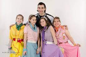 Location De Costumes Montréal Rive-Sud Longueuil Saint-Hubert -  Costumeslj.ca