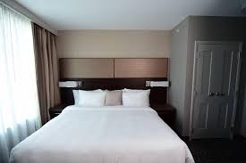 Sleep well after a busy day near elm hill pike on luxury bedding with crisp linens and plump pillows. Book Residence Inn By Marriott Nashville Downtown Convention Center In Nashville Tn Online Booking 24 7 Service Happy Holidays