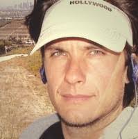 600+ profili “Andy”