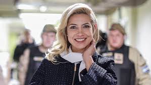 ¿fabiola yáñez está embarazada?, era la pregunta de miles de usuarios de twitter en el día de ayer. Fabiola Yanez Hablo Sobre Los Rumores De Embarazo Redboing
