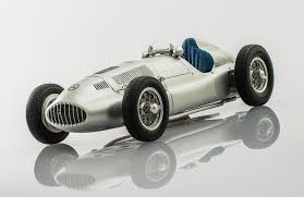 Herzlich willkommen im forum für elektro und elektronik. Mercedes Benz W165 1939 By Cmc In Scale 1 18 Racing Heroes Car Model Racing Model