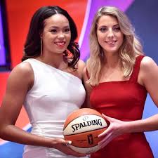 Williams' name was floated in trade rumors ahead of the 2021 wnba draft, but no deal was completed. Gabby Williams Hartford Courant
