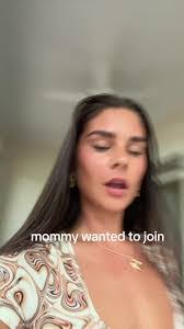 Megan Stepansky's Instagram, Twitter & Facebook