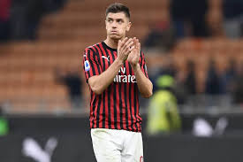 In the game fifa 21 his overall rating is 77. Butuh Striker Baru Barcelona Ramaikan Perburuan Krzysztof Piatek