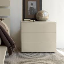 Myfurniture chelsea mirrored 3 drawer bedside table with plinth lucia pair. Bond Cream Bedroom Furniture Gloss Or Matt