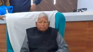ईश्वर-अल्लाह तेरो निम...' पर विवाद, लालू का BJP पर निशानि - short-videos  AajTak