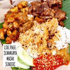 Nasi kak wok ialah nasi dihidangkan dengan gulai, ayam goreng dan sambal belacan. Resepi Nasi Kak Wok Kelantan Senangnya Masak Sendiri Facebook