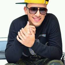 Andy Rey's Instagram, Twitter & Facebook