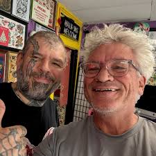 gandycharlie Mark Lundegren and @sammiecarrots (Sam Karas of the Big Bend  Sentinel) had an amazing hike from Lajitas to the mouth of Santa Elena  Canyon over the weekend. The only challenge? The
