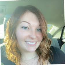 Kara Piper's Instagram, Twitter & Facebook