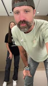 Walter Villalobos's Instagram, Twitter & Facebook