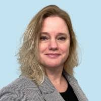 Cari Piper's Instagram, Twitter & Facebook