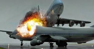 La coppia di occupanti dell'aereo è rimasta incastrata all'interno del velivolo, un cessna. Boeing 747 Protagonista Del Piu Grande Incidente Della Storia Dell Aviazione Il Sole 24 Ore