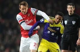 Kim treats his back problems by. Arsenal Mega Flop Kim Kallstrom Crashes New Club S Website As They Announce His Arrival Mirror Online