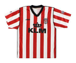 Das neue trikot des fc brentford wurde am freitag vom verein und umbro vorgestellt und ist ab sofort vorbestellbar. Brentford Trikot Historie Football Kit Archive