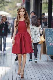 She made her acting debut in the sitcom nonstop 4 (2003), and has since played leading roles in television dramas such as couple or trouble (2006), tazza (2008). Pin On Korean Drama Birth Of Beauty
