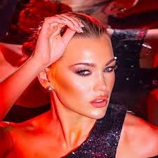 Robyn Martin MUA (@makeupby_robynmartin)