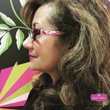 Deborah Valencia's Instagram, Twitter & Facebook