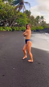 @jannabreslins video Tweet