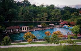Alamatnya ada di waterfall street no.69, tetebatu, sikur, kabupaten lombok timur, nusa tenggara barat atau sekitar 30 km dari pantai labuhan haji. 3 Kolam Pemandian Yang Alami Di Lombok Konon Bisa Bikin Awet Muda