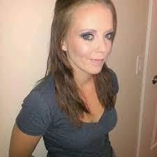 Holly Peer's Instagram, Twitter & Facebook