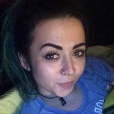 Jodi Starkey (@JodeeStarkee)