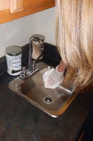 sink and counter cleaning