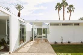 Decomposed granite landscaping installation and ideas decomposed granite is made up of granite aggregates a 1/4 or smaller. 16 Beautiful Decomposed Granite Landscaping Ideas Designs