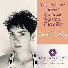 Leah Crosby's Instagram, Twitter & Facebook