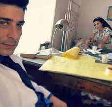 Badem şekeri serisinin ilk filmi bu akşam televizyon ekranlarına geliyor. Badem Sekeri Filmi Oyuncu Kadrosu Ve Karakterleri Dizi Bilgi