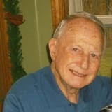 Earl B. Taylor Obituary (1933