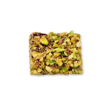 Attendere che il caramello prenda un bel colore biondo, quindi aggiungere i pistacchi interi. Croccante Al Pistacchio Siciliano Pasticceria Di Stefano