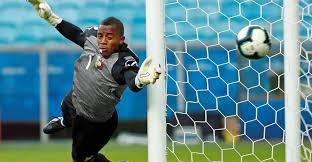 Смотреть видео про wuilker fariñez. Tuiteros Discuten Si El Cambio De Wuilker Farinez Al Lens Es Una Evolucion