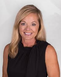 Claudia Markham's Instagram, Twitter & Facebook