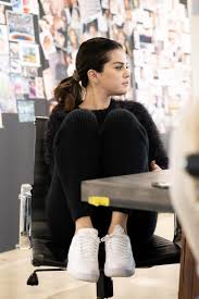 Contact selena gomez on messenger. Selena Gomez S Rare Beauty Pledges To Raise 100 Million For Mental Health