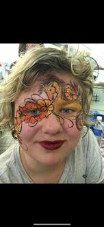 What should be the new cover photo for the Pincher Creek community group?