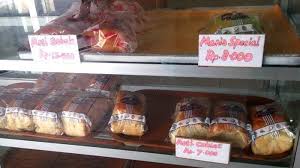 Roti kombinasi coklat makanan sarapanpng dan clipart gratis. Ini Dia Alasan Roti Jadul Bikin Cepat Kenyang Halaman All Wartakota Travel