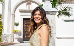 Dos 23 aos 63 anos, a quarta edição do programa quem quer namorar com o agricultor junta vários concorrentes que procuram o amor. Edmwirqt8adem