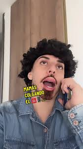 Cuelga tú no tú: Humor familiar en llamadas