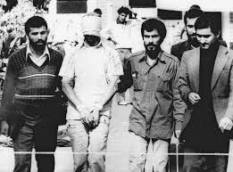 1970'lerde i̇ran'da zengin ve yoksul arasındaki uçurum büyüdü. Iranian Revolution Summary Causes Effects Facts Britannica